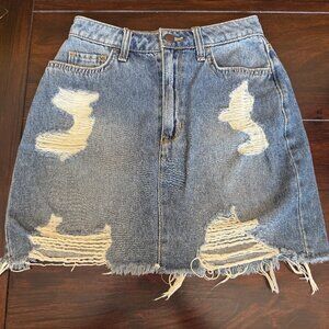 Preowned Hollister Jean Skirt, Size 1W25, Great Shape